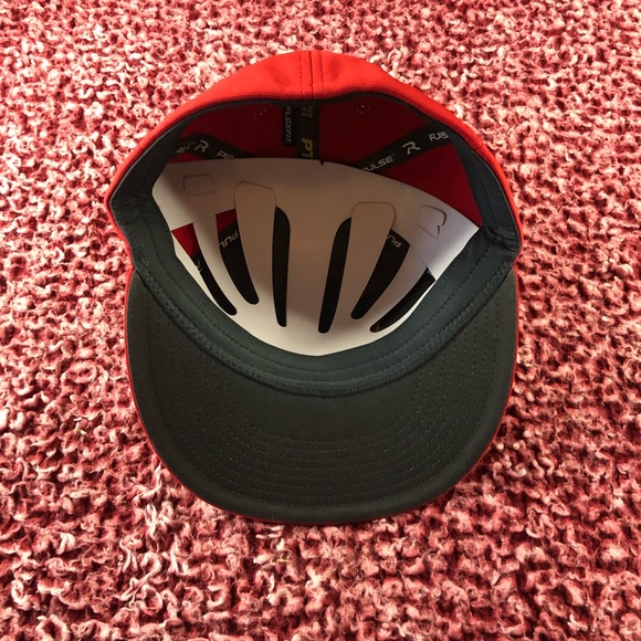 NWT Men’s Richardson Flexfit Hat - Picture 7 of 7